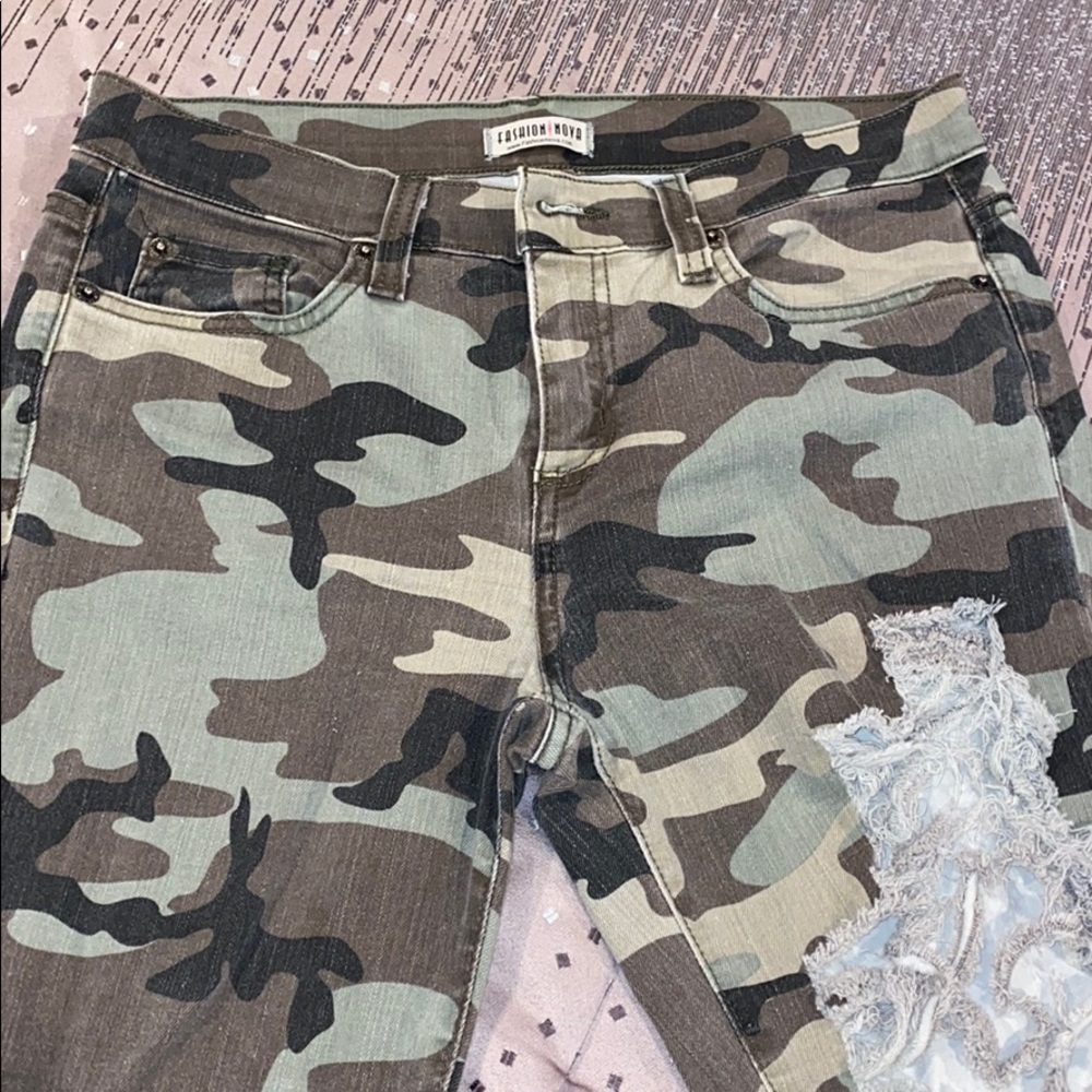 50% today only!!! Fashion Nova Ripped Camo Jeans